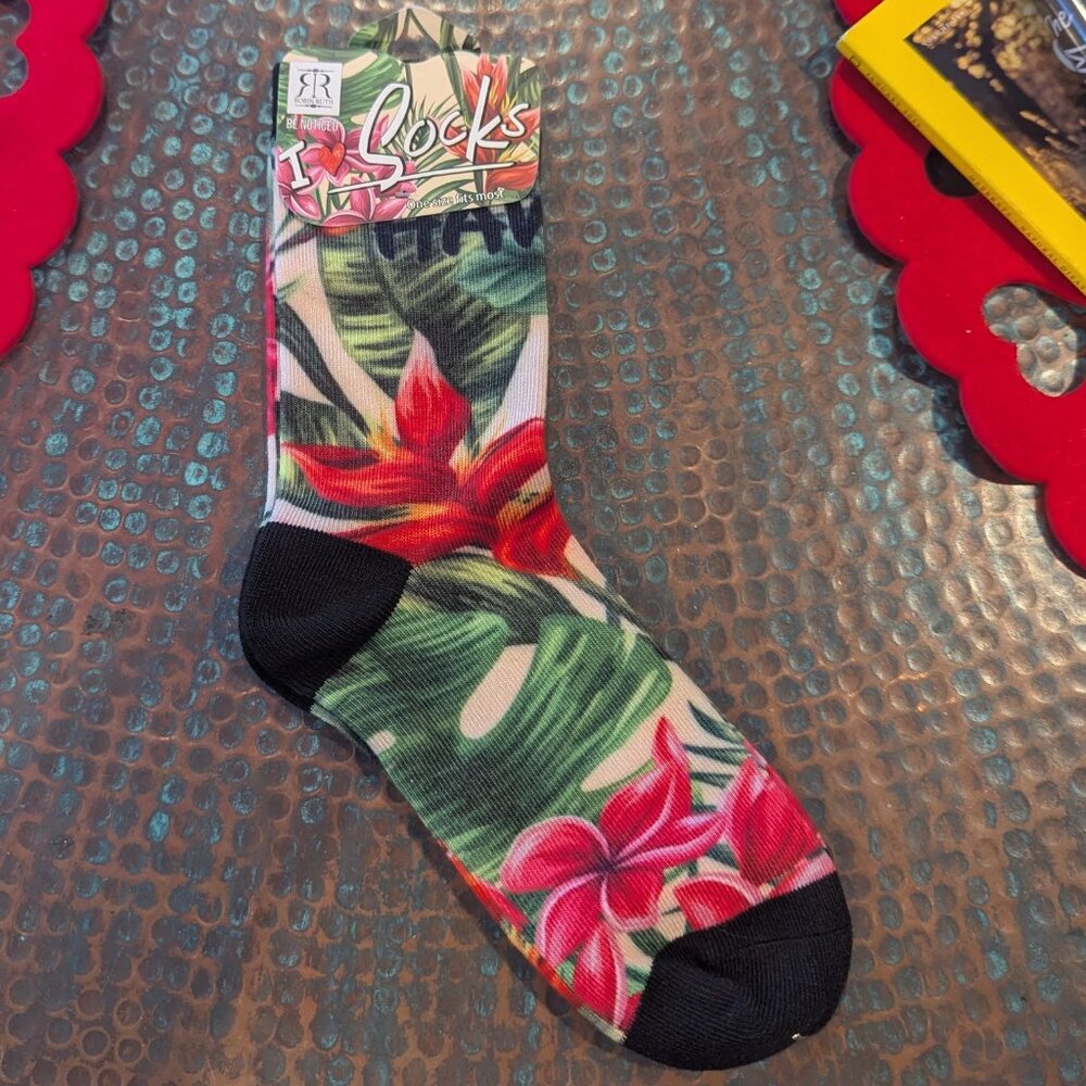 Hawaiian socks  NWT